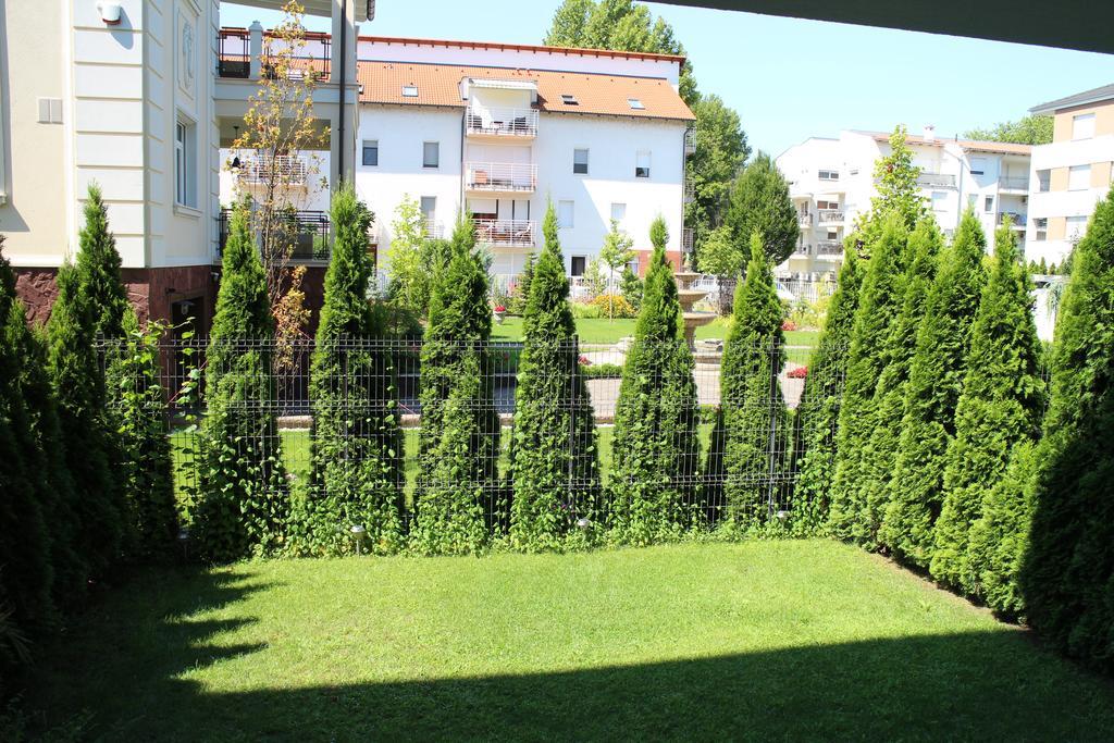 Bamboo Wellness Apartment Siofok Exterior photo