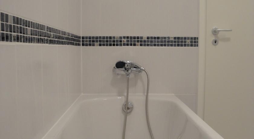 Bamboo Wellness Apartment Siofok Room photo