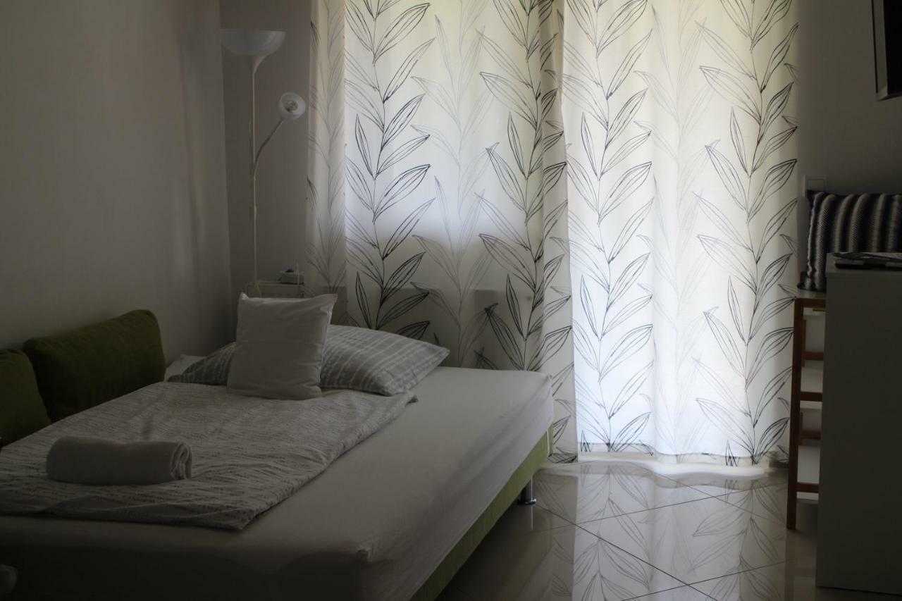 Bamboo Wellness Apartment Siofok Exterior photo